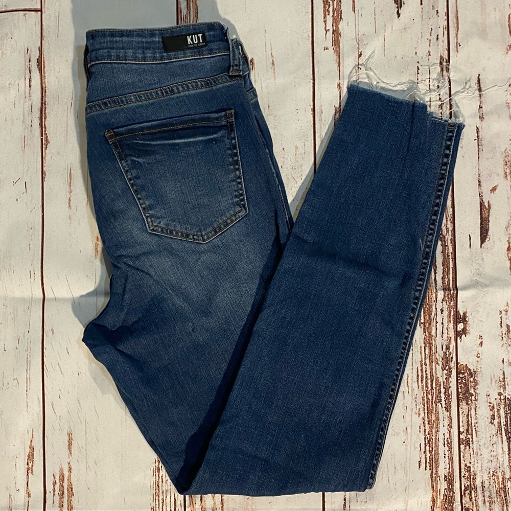 Kut from the Kloth skinny raw hem size 10